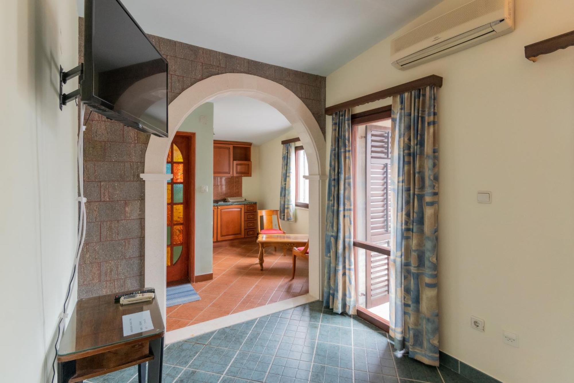 Apartments Magic Time Подстрана Екстериор снимка