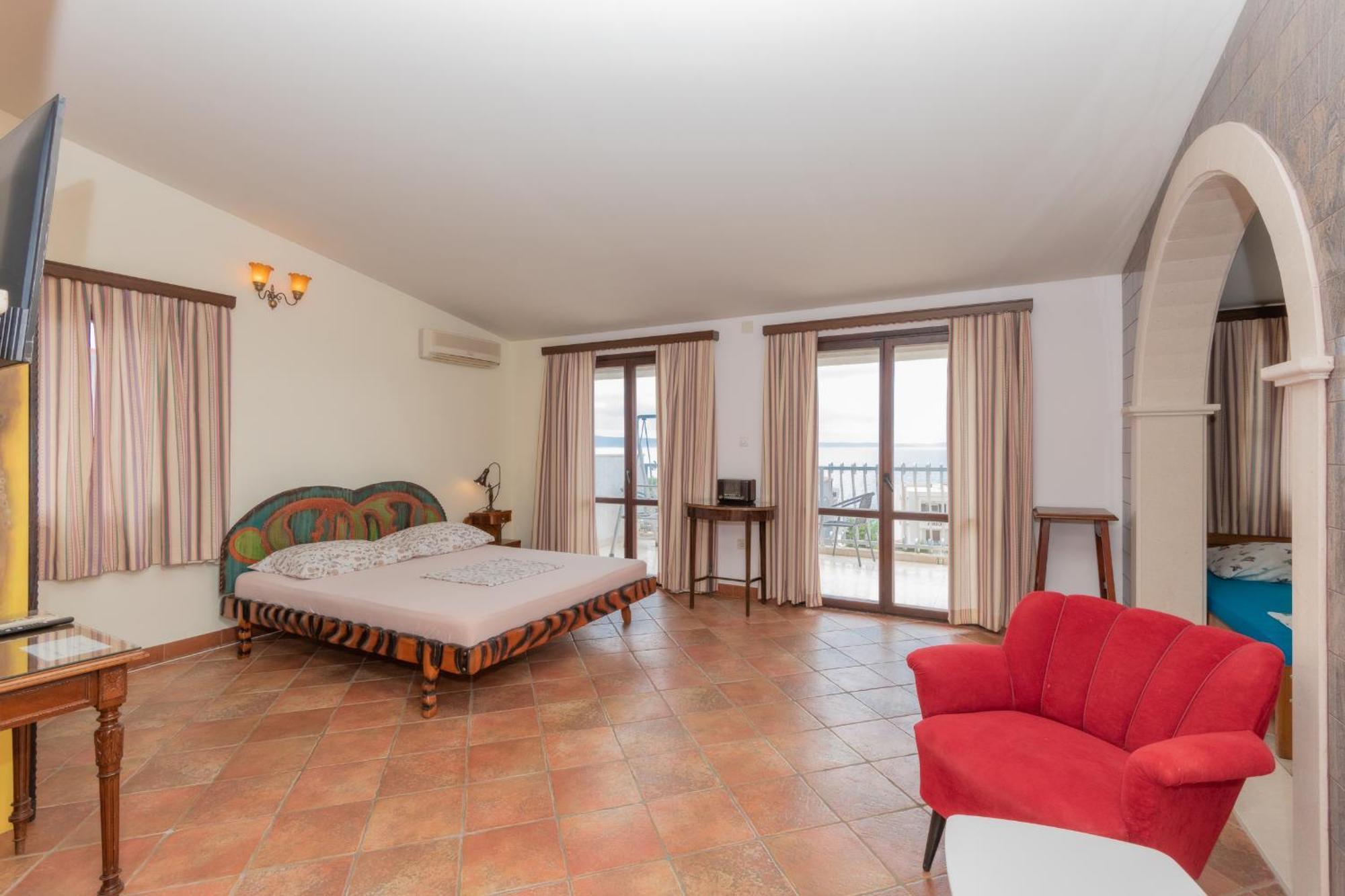Apartments Magic Time Подстрана Екстериор снимка